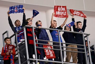 Болельщики ЦСКА (фото: Т. Макеева, cskabasket.com)