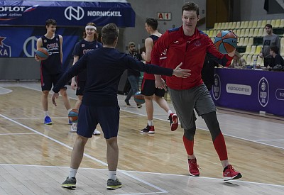 (фото: Т. Макеева, cskabasket.com)