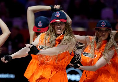 Группа поддержки ЦСКА (фото: М. Сербин, cskabasket.com)