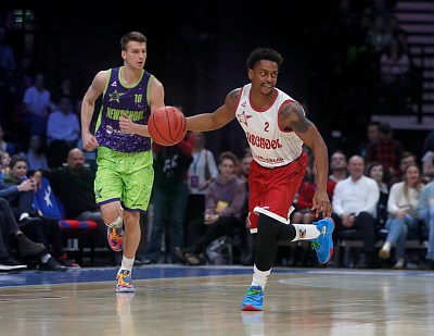 Каспер Уэйр и Самсон Руженцев (фото: М. Сербин, cskabasket.com)
