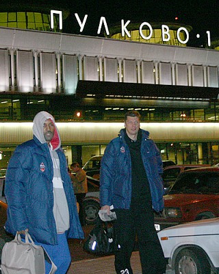 Sergey Panov and David Vanterpool (photo cskabasket.com)