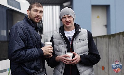 Dmitriy Sokolov and Andrey Vorontsevich (photo M. Serbin, cskabasket.com)