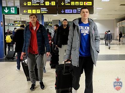 Семен Антонов и Александр Ганькевич (фото: М. Сербин, cskabasket.com)