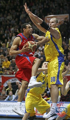 Trajan Langdon became the game best scorer (photo M. Serbin, cskabasket.com)