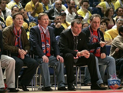 Александр Жуков, Сергей Иванов и Сергей Кущенко (фото М. Сербин, cskabasket.com)