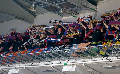 Болельщики ЦСКА (фото: М. Сербин, cskabasket.com)