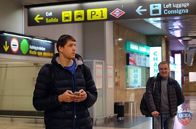 Victor Khryapa and Andrey Vatutin (photo: M. Serbin, cskabasket.com)