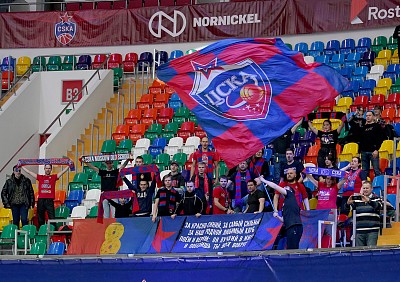 Болельщики ЦСКА (фото: Т. Макеева, cskabasket.com)