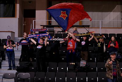 Болельщики ЦСКА (фото: М. Сербин, cskabasket.com)