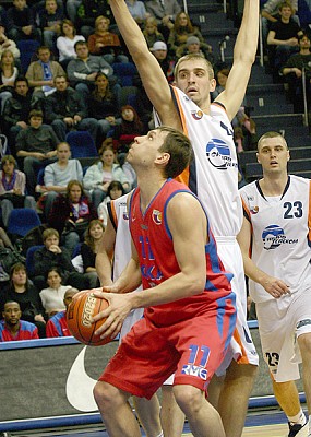 Zakhar Pashutin (photo cskabasket.com)