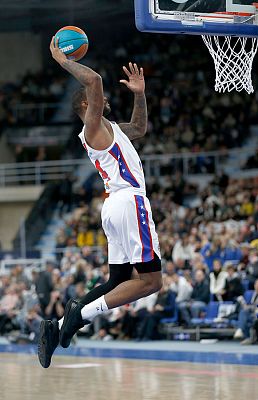 Амат М'Бай (фото: М. Сербин, cskabasket.com)