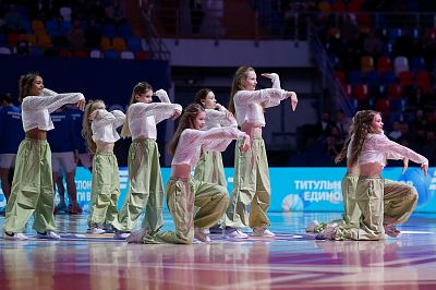 Группа поддержки ЦСКА (фото: М. Сербин, cskabasket.com)