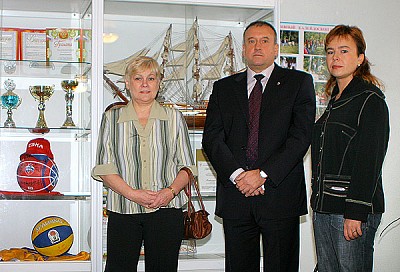 Ольга Карасева, Юрий Юрков и Наталия Фураева (фото Ю. Кузьмин)