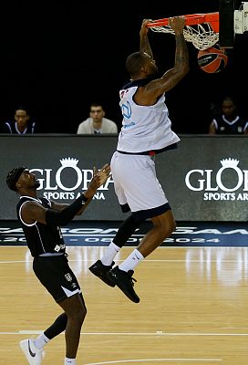 Амат М'Бай (фото: М. Сербин, cskabasket.com)
