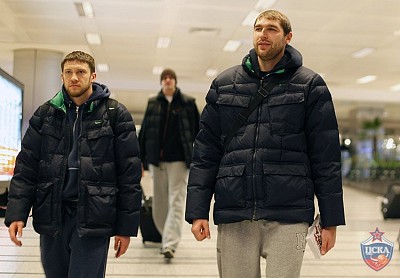Evgeniy Voronov and Dmitry Sokolov (photo M. Serbin, cskabasket.com)