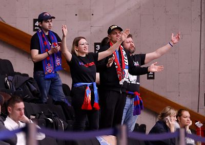 Болельщики ЦСКА (фото: М. Сербин, cskabasket.com)