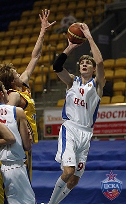Максим Захаров (фото М. Сербин, cskabasket.com)