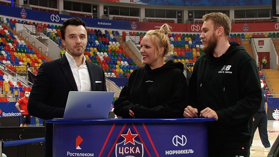 #CSKABasketShow: Мягкова и Джабраилов, Апина, Стогниенко, Петрова, Пегас