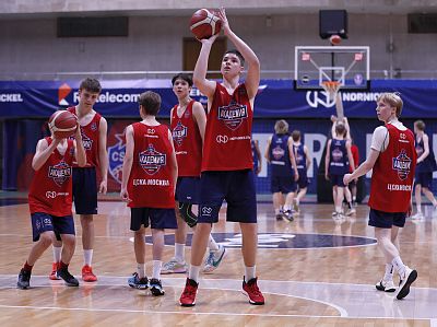 (фото: М. Сербин, cskabasket.com)