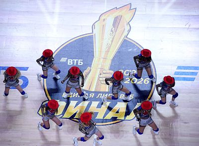 Группа поддержки ЦСКА (фото: М. Сербин, cskabasket.com)