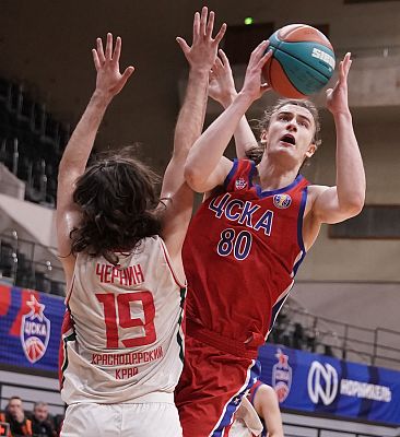  Ростислав Гусев (фото: Т. Макеева, cskabasket.com)