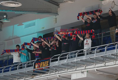 Болельщики ЦСКА (фото: М. Сербин, cskabasket.com)