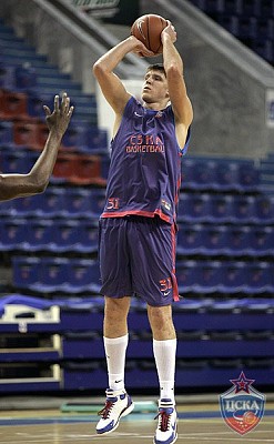 Viktor Khryapa (photo M. Serbin, cskabasket.com)