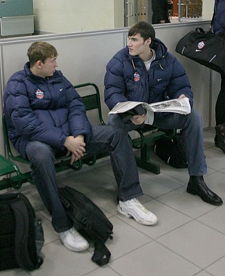 Vasiliy Zavoruev and Vladimir Dyachok (photo cskabasket.com)