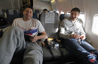 Nikita Kurbanov and Evgeniy Voronov (photo M. Serbin, cskabasket.com)