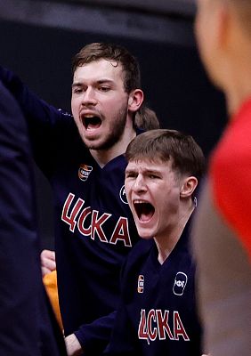  Максим Пронин и  Ярослав Никонов (фото: Т. Макеева, cskabasket.com)