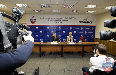 Press-Conference (photo M. Serbin, cskabasket.com)