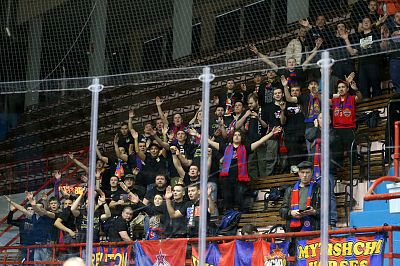 Болельщики ЦСКА (фото: М. Сербин, cskabasket.com)