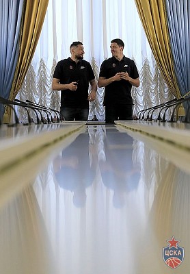 Никита Курбанов и Семен Антонов (фото: Т. Макеева, cskabasket.com)