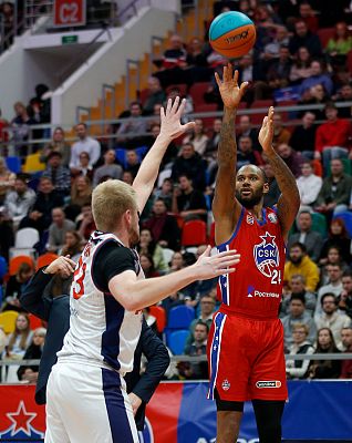 Амат М'Бай (фото: М. Сербин, cskabasket.com)
