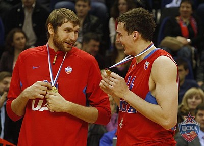 Dmitry Sokolov and Alexander Kaun (photo M. Serbin, cskabasket.com)