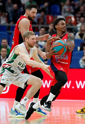 Casper Ware (photo: M. Serbin, cskabasket.com)