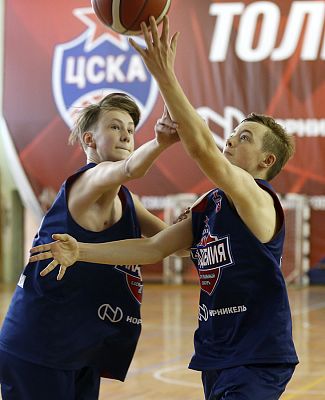 (фото: М. Сербин, cskabasket.com)