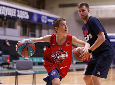(фото: М. Сербин, cskabasket.com)