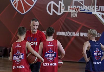 (фото: Т. Макеева, cskabasket.com)