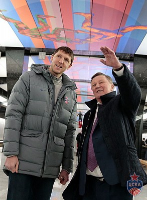 Виктор Хряпа и Сергей Иванов (фото: Т. Макеева, cskabasket.com)