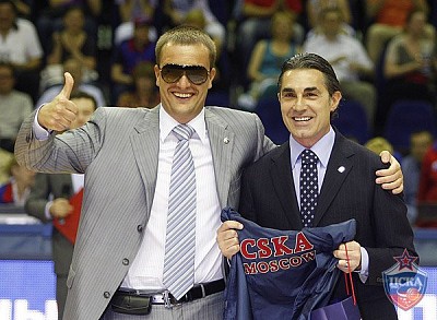 Andrey Vatutin and Sergio Scariolo (photo M. Serbin, cskabasket.com)