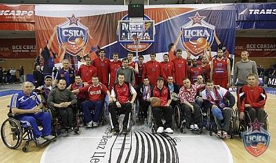 CSKA and Falcon wheelchair basketball team (photo M. Serbin, cskabasket.com)