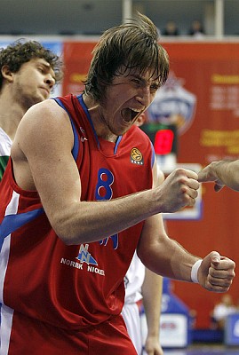 Matjaz Smodis became the game best scorer (photo Y. Kuzmin)