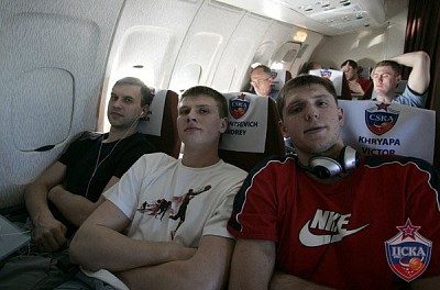 Захар Пашутин, Андрей Воронцевич и Виктор Хряпа (фото М. Сербин, cskabasket.com)