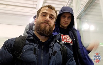 Sergio Rodriguez and Mikhail Kulagin (photo: M. Serbin, cskabasket.com)