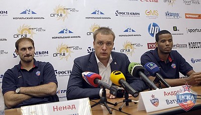 Nenad Krstic, Andrey Vatutin and Sammy Mejia (photo M. Serbin, cskabasket.com)