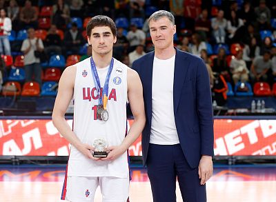 Николай Нацвлишвили и Владимир Дячок (фото: М. Сербин, cskabasket.com)