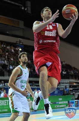 Виктор Хряпа (фото cskabasket.com)