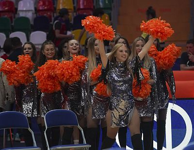 Группа поддержки ЦСКА (фото: Т. Макеева, cskabasket.com)
