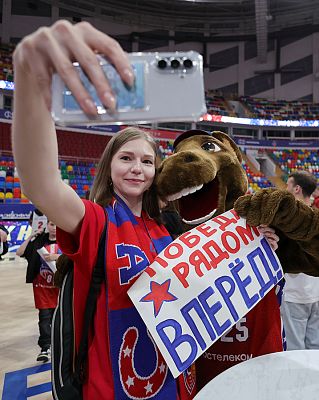 Болельщик ЦСКА (фото: Т. Макеева, cskabasket.com)